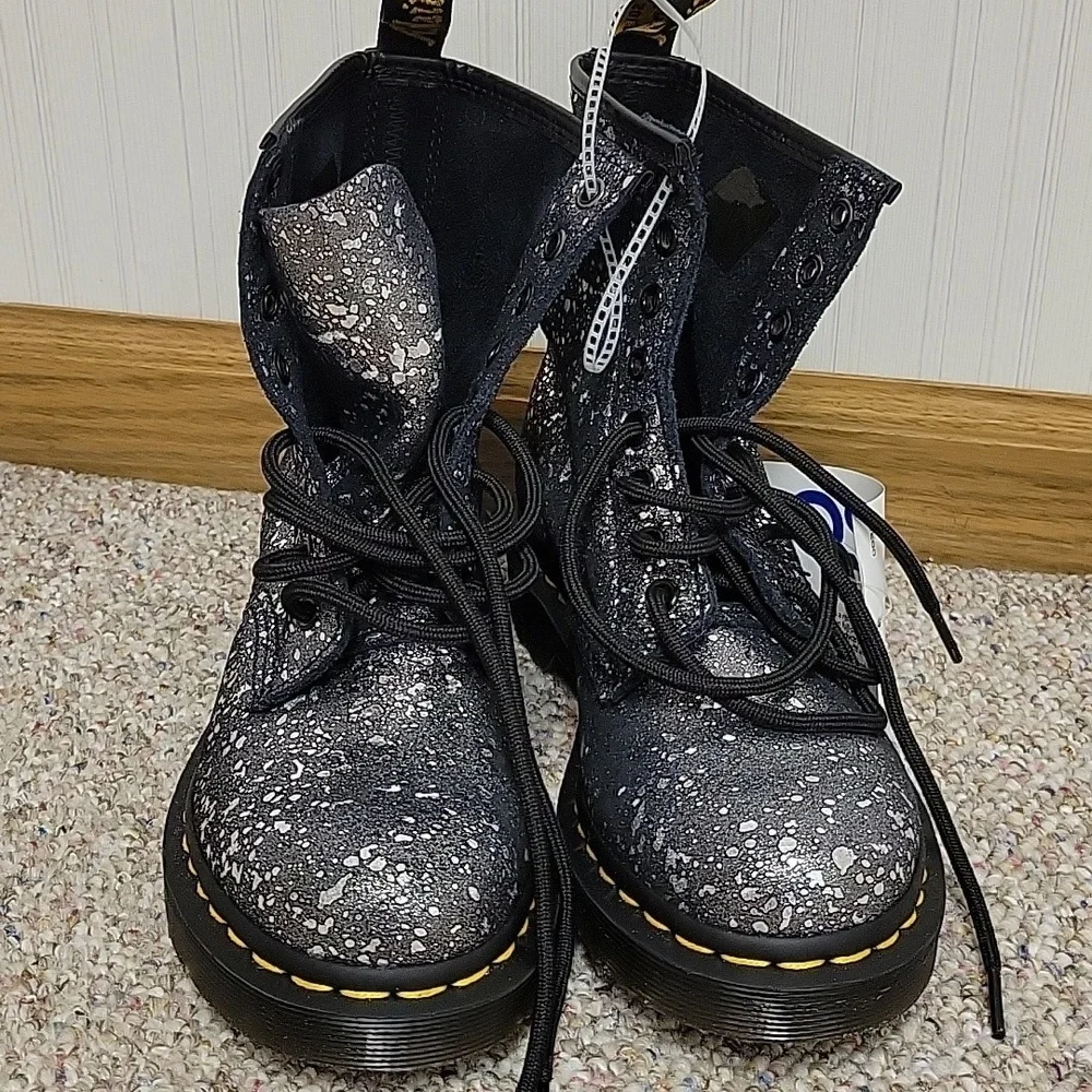 Dr. Martens Silver Glitter, women's Boots 6 air cushion sole grunge goth